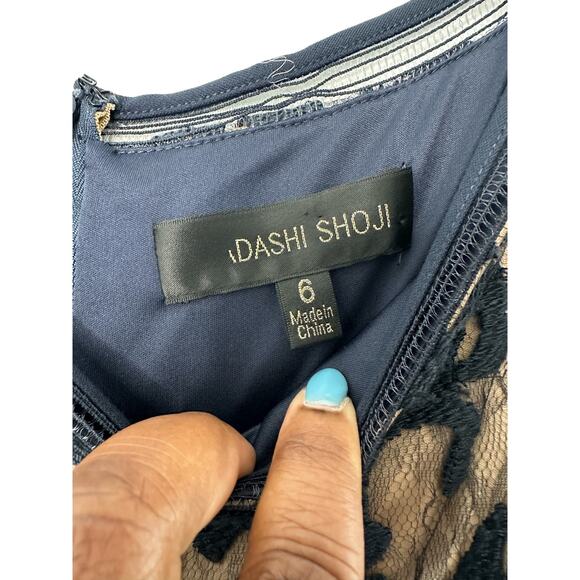 Tadashi Shoji Dress Navy Nude Embroidered Lace Formal Maxi Evening Gown Size 6 - Picture 2 of 15